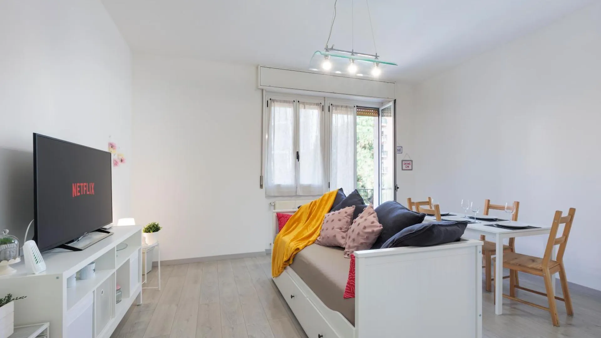 White Pearl Bgy Station Apartment Bergamo