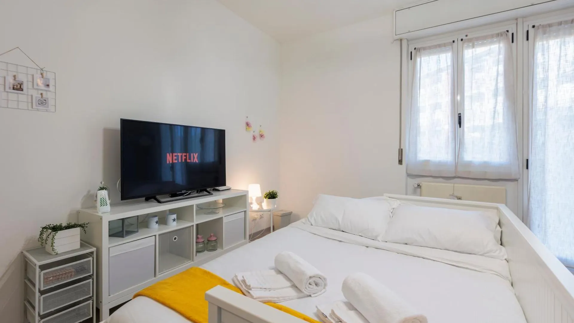 White Pearl Bgy Station Apartment Bergamo Italy